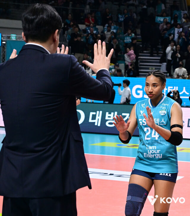 이 감독과 레이나./KOVO