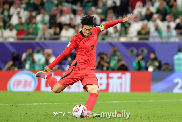 2023 AFC 아시안컵 사우디아라비아와 16강전에서 승부차기를 하는 손흥민. /게티이미지코리아