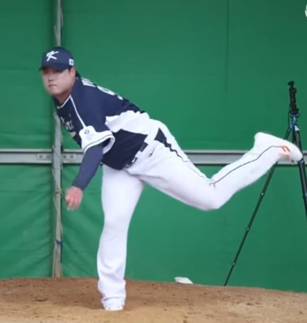 한국 WBC 대표팀 류현진./KBO