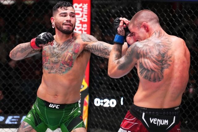 공격을 시도하는 에르난데스. /UFC 제공