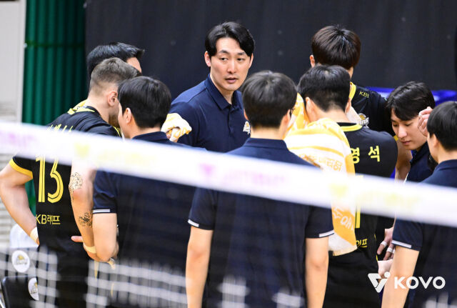 KB손해보험 하현용 감독대행./KOVO