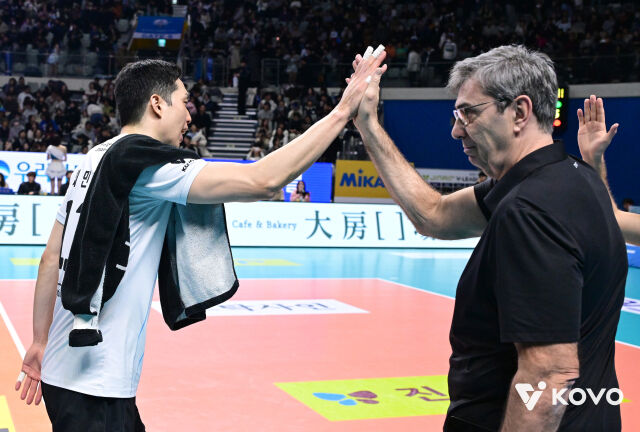 최민호와 블랑 감독./KOVO