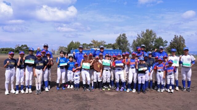 삼성 라이온즈와 온나손 초-중 야구-소프트볼 팀./삼성 라이온즈