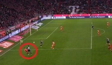 바이에른 뮌헨과 프랑크푸르트 경기 중계 화면