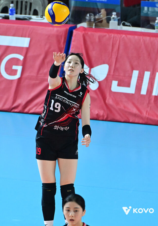 최서현의 서브./KOVO