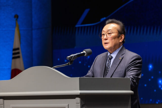 김인 새마을금고중앙회장이 26일 충남 천안 MG인재개발원에서 열린 제80차 새마을금고중앙회 대의원회에서 개회사를 하고 있다. /새마을금고중앙회