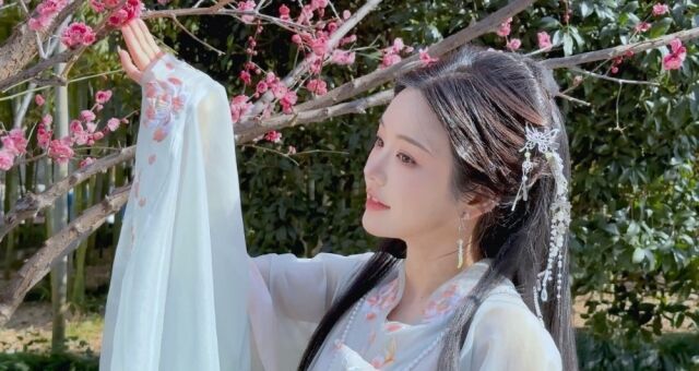 배우 이유비/이유비 유튜브 채널