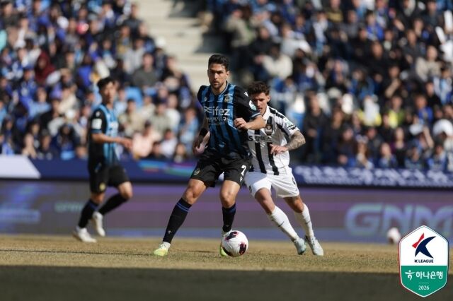 인천 유나이티드와 FC서울의 경기 모습/한국프로축구연맹