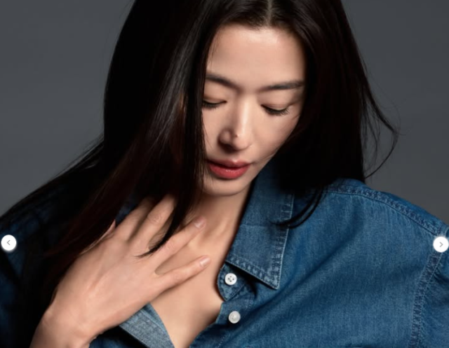 배우 전지현./탑텐 소셜미디어