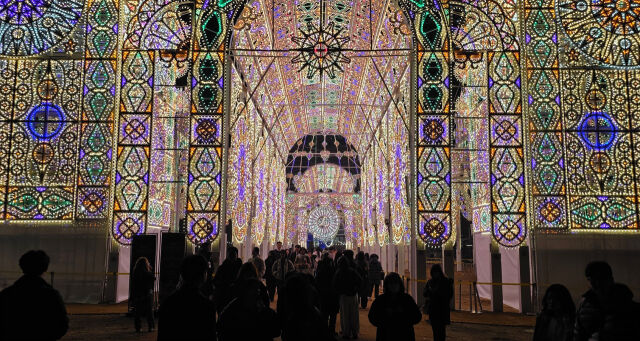 롯데월드타워·롯데월드몰 빛 축제 ‘2026 롯데 루미나리에’ 현장. /롯데물산