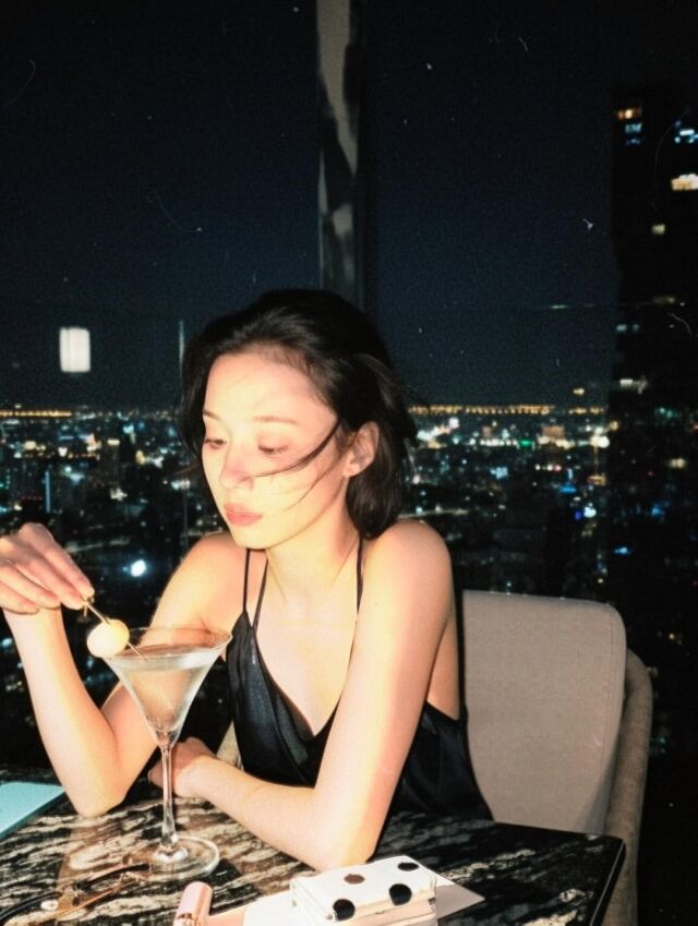 윈터가 한층 성숙해진 분위기로 근황을 전했다. / 윈터 SNS