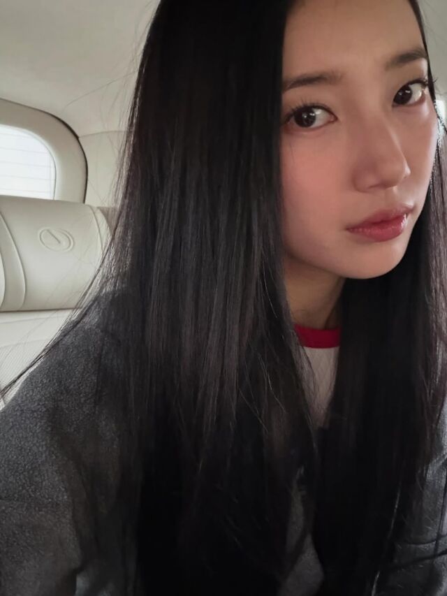 수지가 광고 촬영 현장에서 변함없는 미모를 자랑했다. / 수지 SNS