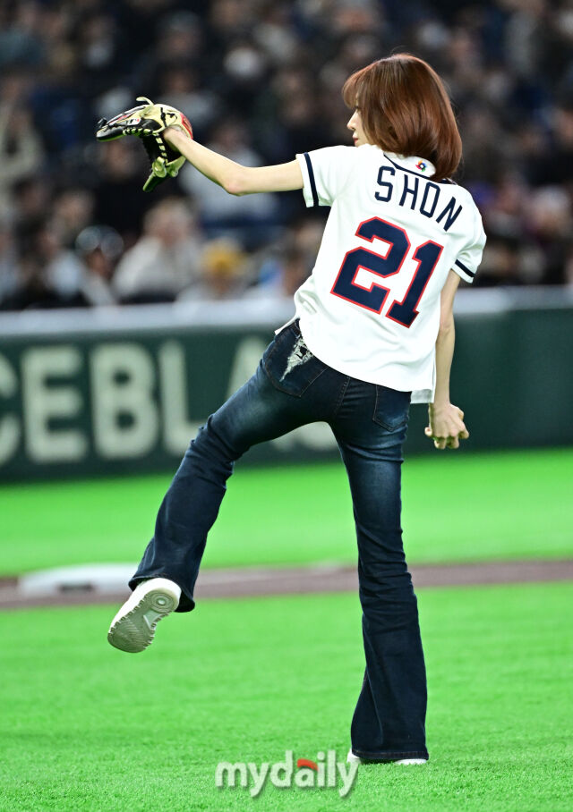 ▲ 왼발 디딤발로 좀 더 빠른 공을.