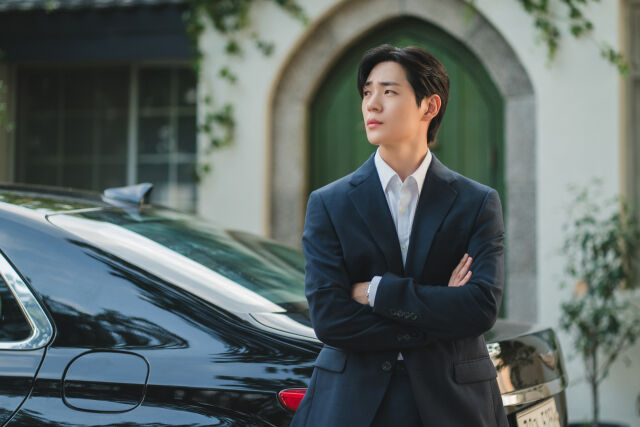 배우 신재하의 JTBC 금요시리즈 '샤이닝' 스틸 / SLL, 카카오엔터테인먼트