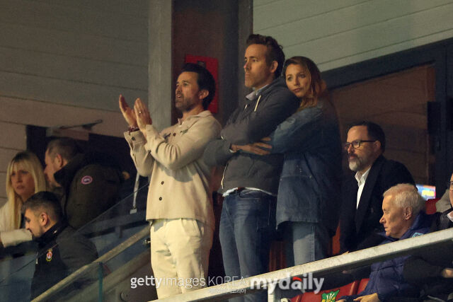 왼쪽부터 롭 맥엘헤니, 라이언 레이놀즈, 블레이크 라이블리./게티이미지코리아