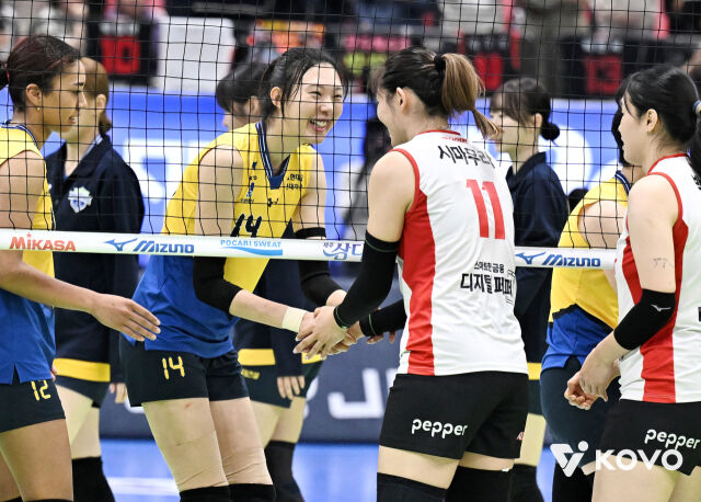 양효진과 시마무라./KOVO