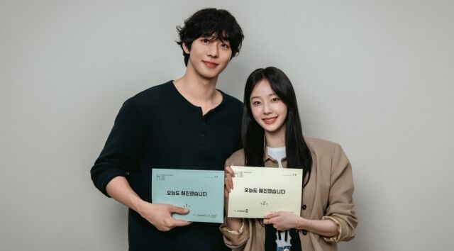 배우 안효섭(왼쪽), 채원빈 '오늘도 매진했습니다' 대본 리딩 / SBS 