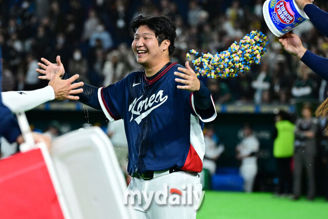 ▲ 풍선껌 세례는 얼마든지.