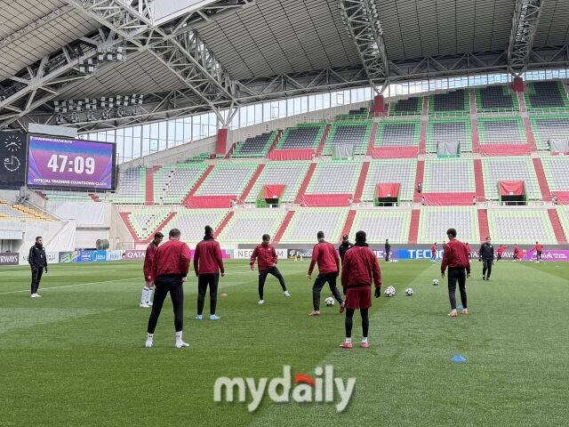 10일 일본 고베의 노에비어 스타디움에서 훈련을 진행한 FC서울/고베(일본) = 최병진 기자