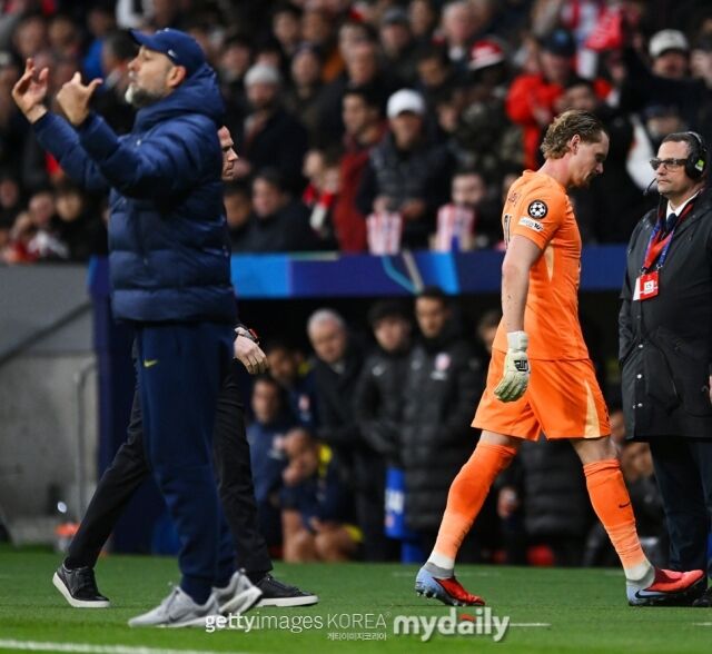 투도르 감독과 킨스키/게티이미지코리아