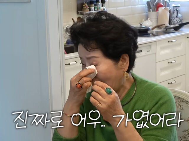 선우용여가 유방암 사연을 듣고 눈물을 보였다. / 유튜브 '순풍 선우용여'