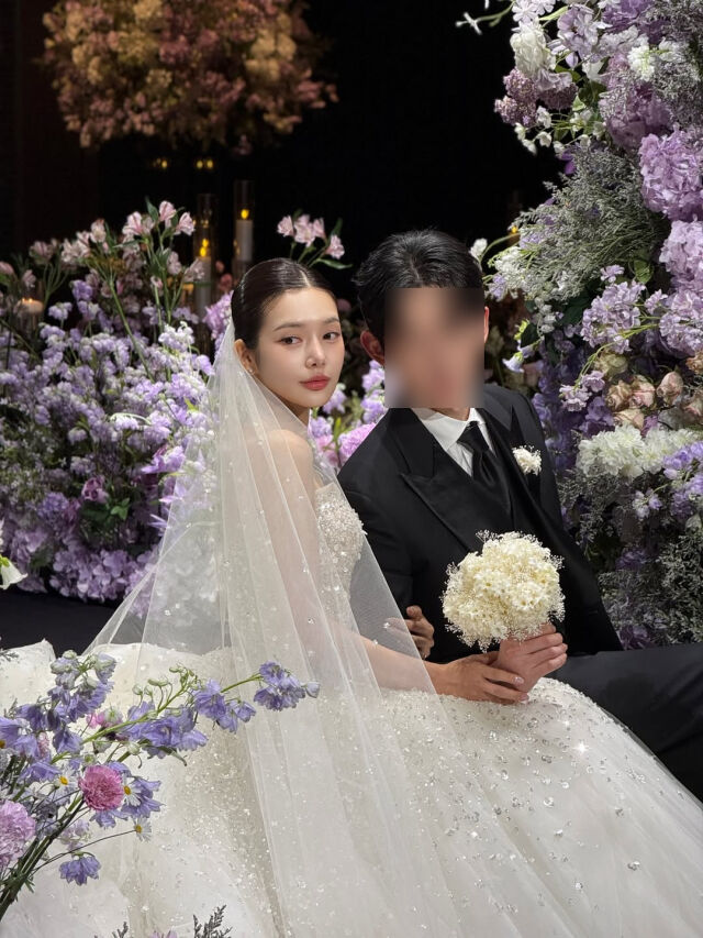 그룹 다이아 출신 배우 제니가 결혼식 현장을 공개했다. / 제니 소셜미디어