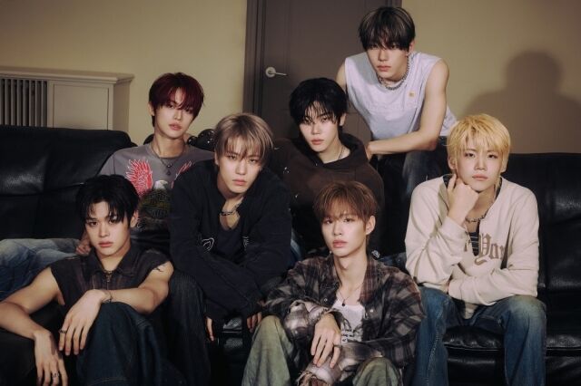 그룹 클로즈 유어 아이즈/언코어