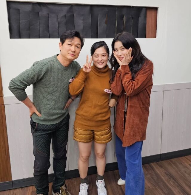 '이숙캠' 무속 부부가 방송 이후 근황을 전했다. / 무속 부부 아내 SNS