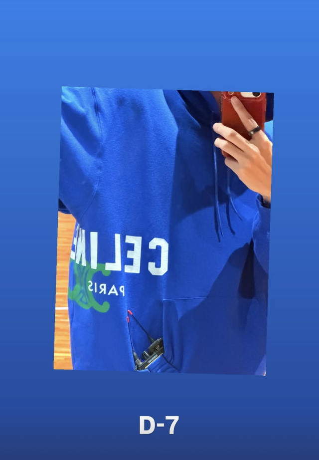 뷔가 완전체 컴백을 앞두고 근황을 공개했다. / 뷔 SNS