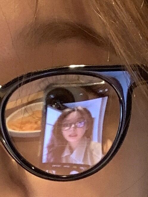 그룹 다비치 멤버 강민경이 연예계 절친한 동료들과 함꼐한 근황을 전했다. / 강민경 소셜미디어