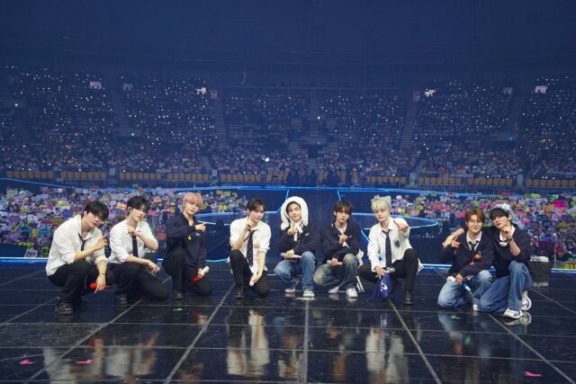 제로베이스원 / 웨이크원