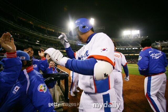 KIA 타이거즈 이범호 감독의 동점타/게티이미지코리아