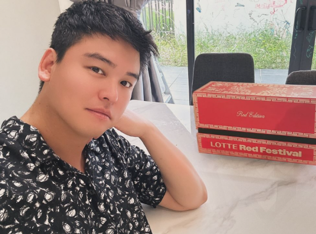 배우 이장우가 방송에서 자신의 이름을 내걸고 홍보해온 순대국집 '호석촌'이 식자재 대금을 수개월간 정산하지 않았다는 의혹에 휩싸이며 거센 비난을 받고 있다./이장우 소셜미디어