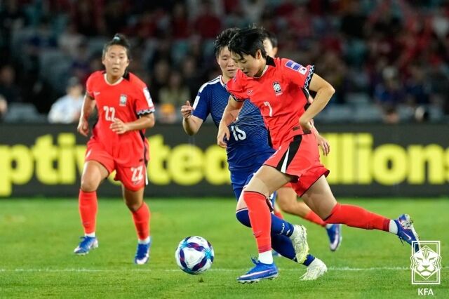 신상우 감독이 이끄는 대한민국 여자 축구대표팀이 '2026 아시아축구연맹(AFC) 여자 아시안컵' 4강전에서 일본에 1-4로 패배해 탈락했다./대한축구협회