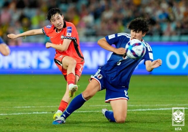 신상우 감독이 이끄는 대한민국 여자 축구대표팀이 '2026 아시아축구연맹(AFC) 여자 아시안컵' 4강전에서 일본에 1-4로 패배해 탈락했다./대한축구협회