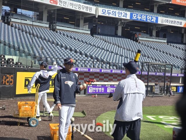 한화 강인권 퀄리티컨트롤코치/대전=김진성 기자 kkomag@mydaily.co.kr