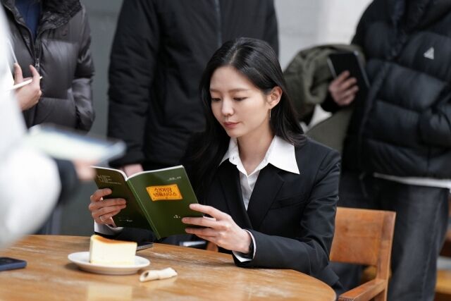 배우 이솜/매니지먼트 mmm