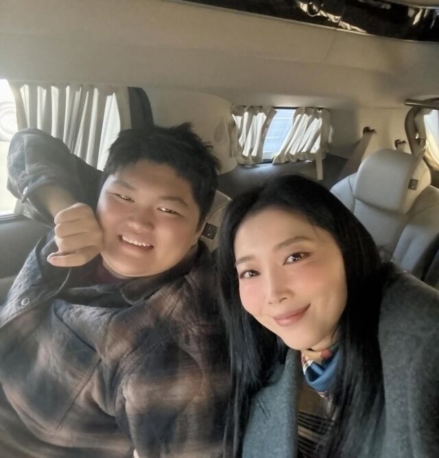 배우 오윤아가 아들과 떠나는 여행 일상 / 오윤아 소셜미디어