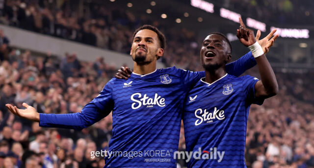 일리먼 은디아예(왼쪽)와 이드리사 게예./게티이미지코리아