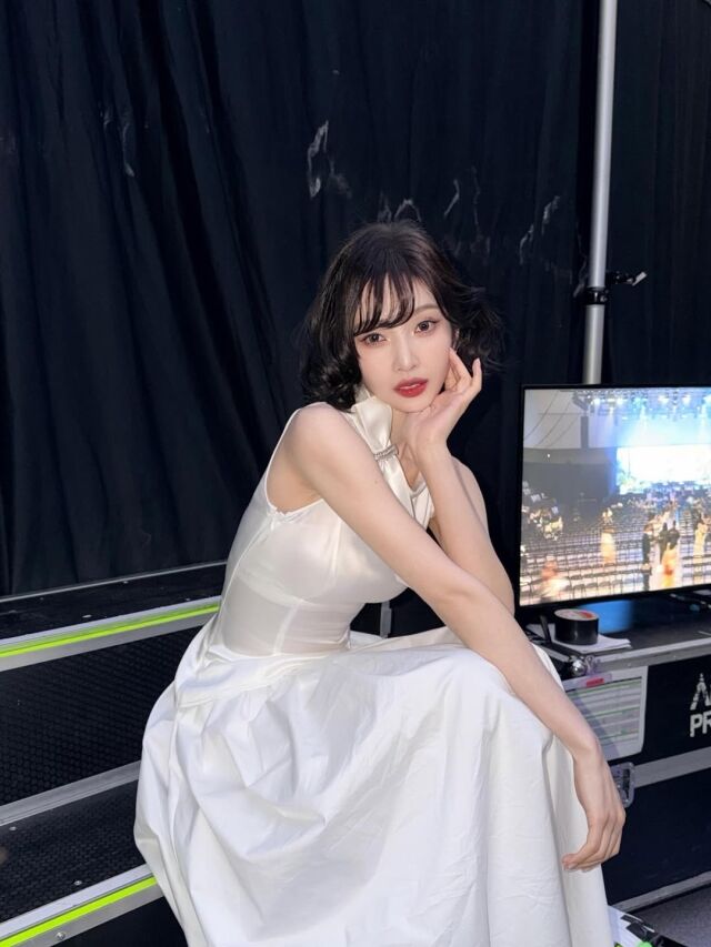 조이가 한층 물오른 미모로 시선을 사로잡았다. / 조이 SNS