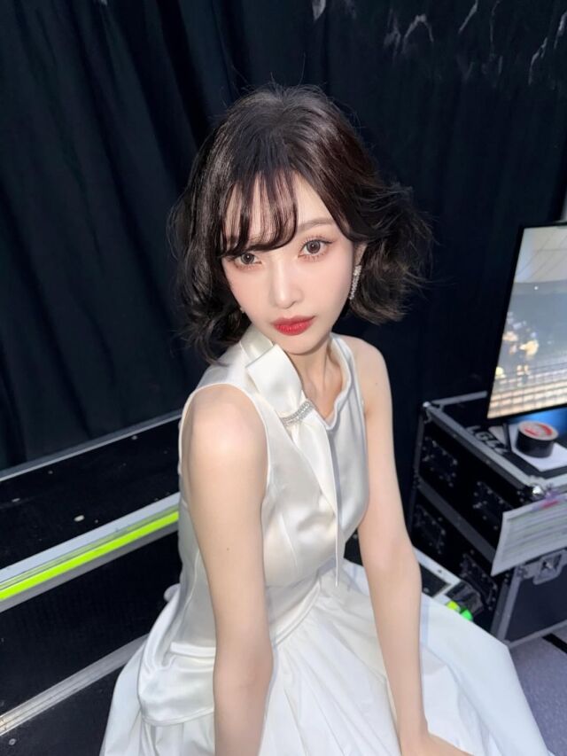 조이가 한층 물오른 미모로 시선을 사로잡았다. / 조이 SNS