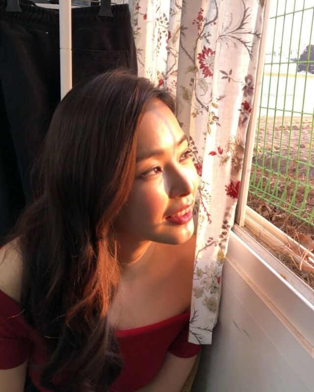 이하늬가 평온한 일상을 전하며 근황을 공개했다. / 이하늬 SNS