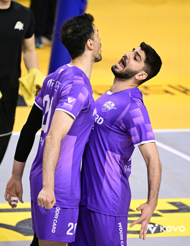 우리카드 아라우조(왼쪽)과 알리./KOVO