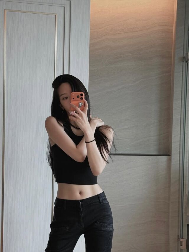 문가영이 꾸준히 자기관리를 하는 근황을 전했다. / 문가영 SNS