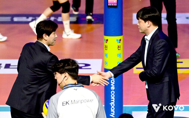 김종민 감독과 이영택 감독./KOVO