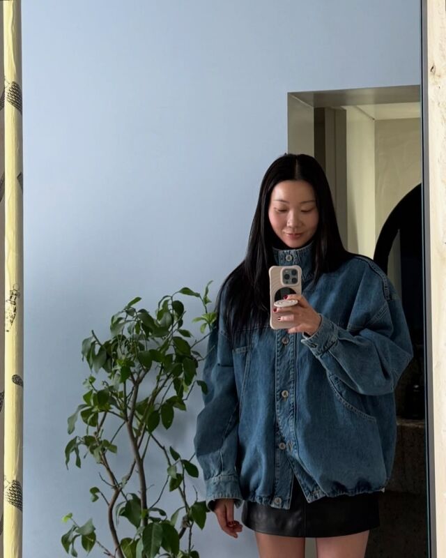 장윤주가 독보적인 자기 관리로 완성한 늘씬한 몸매를 뽐냈다. / 장윤주 SNS