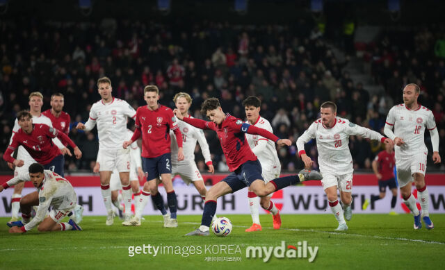 체코와 덴마크의 경기장면/게티이미지코리아