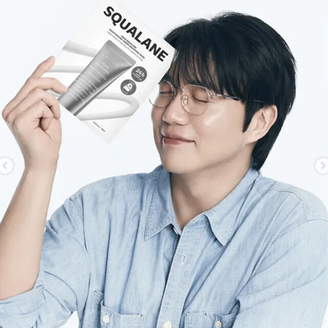 성시경이 생애 첫 뷰티모델로 발탁됐다. / 성시경 소셜미디어