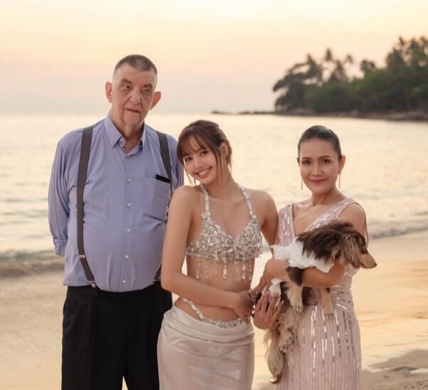 블랙핑크 리사 가족/리사 어머니 소셜미디어