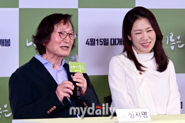 2026년 4월 2일 오후 서울 용산구 CGV 용산아이파크몰에서 진행된 영화 '내 이름은' 언론시사회에서 정지영 감독이 취재진의 질문에 답하고 있다.<br><br>영화 '내 이름은'은 제주 4.3 사건의 잃어버린 이름 속, 잃어버린 기억을 찾아가는 한 어머니의 이야기를 담은 작품이다.